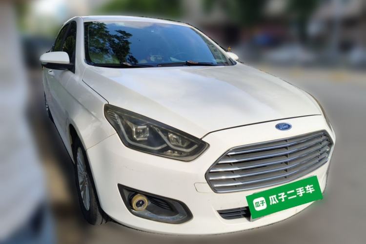Used Ford Escort 2017 Revised Version 1.5L Automatic Comfort Edition Front Right 45 Deg