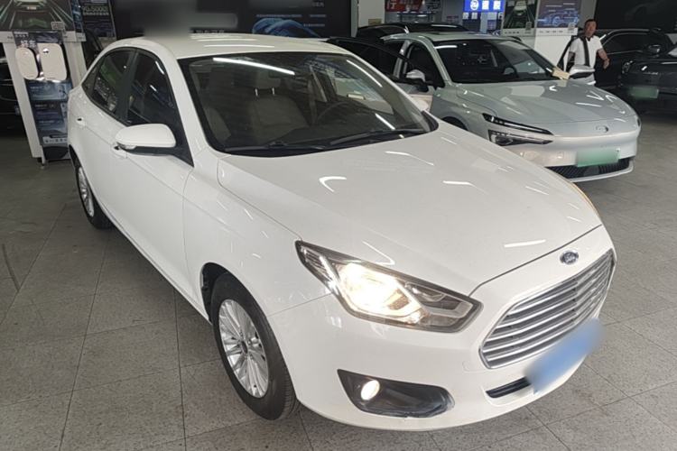 Used Ford Escort 2017 1.5L Automatic Comfort Model Front Right 45 Deg