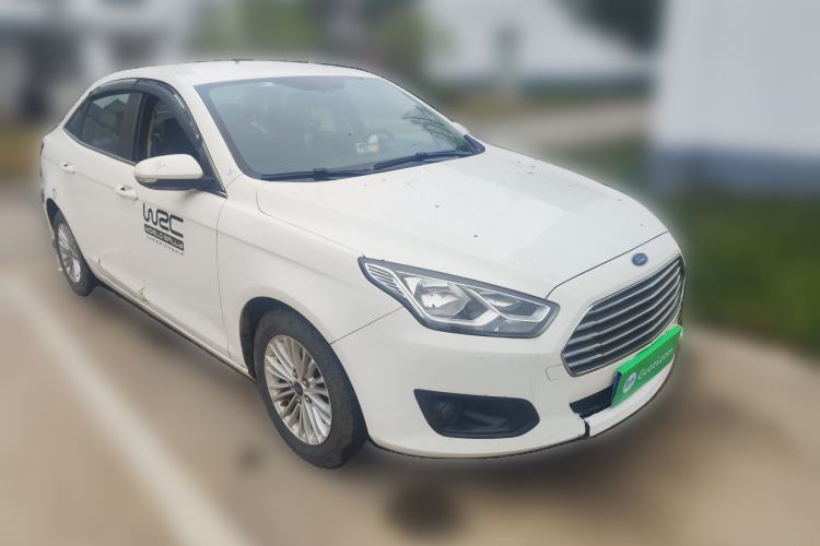 Used Ford Escort 2017 1.5L Manual Comfort Model Front Right 45 Deg