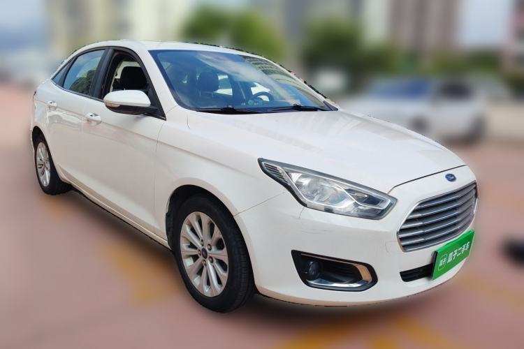 Used Ford Escort 2017 Happiness Edition 1.5L Automatic Fashion Version Front Right 45 Deg