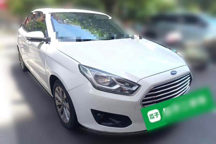 Used Ford Escort 2017 Happiness Edition 1.5L Automatic Fashion Version Front Right 45 Deg