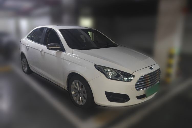 Used Ford Escort 2017 Happy Edition 1.5L Manual Fashion Model Front Right 45 Deg