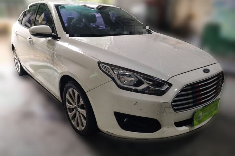 Used Ford Escort 2017 Happy Edition 1.5L Manual Fashion Model Front Right 45 Deg
