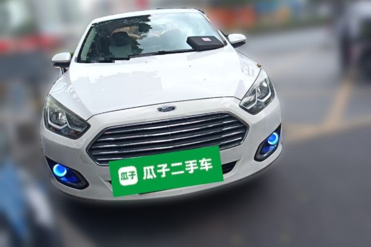 Used Ford Escort 2017 Revised Version 1.5L Automatic Comfort Edition Front Right 45 Deg