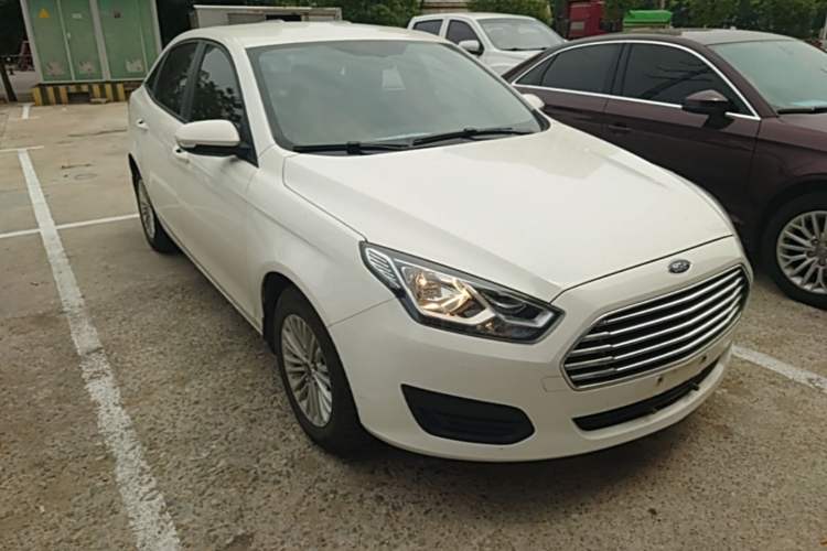 Used Ford Escort 2017 Revised Version 1.5L Automatic Comfort Edition Front Right 45 Deg