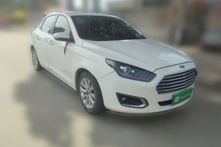 Used Ford Escort 2017 Happiness Edition 1.5L Automatic Fashion Version Front Right 45 Deg
