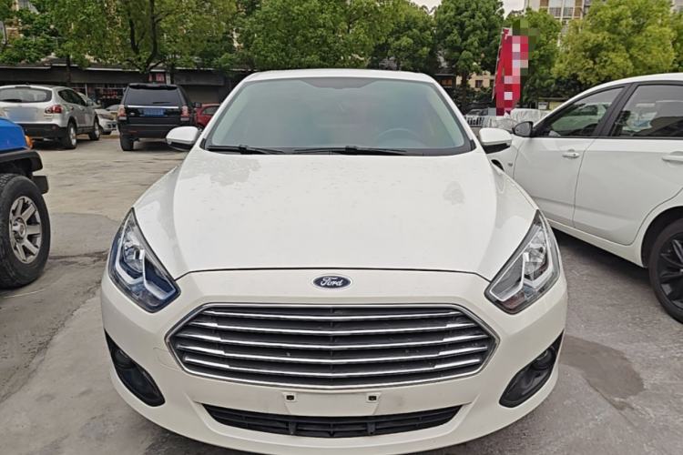 Used Ford Escort 2017 Happiness Edition 1.5L Automatic Fashion Version Front
