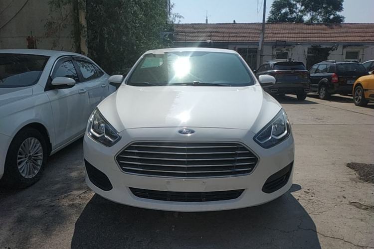 Used Ford Escort 2017 Revised Version 1.5L Manual Comfort Edition Front