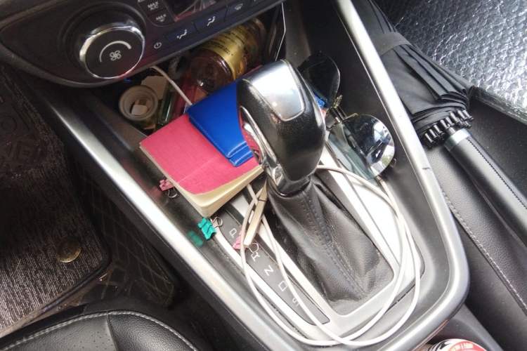 Used Ford Escort 2017 Happiness Edition 1.5L Automatic Fashion Version Gear Lever