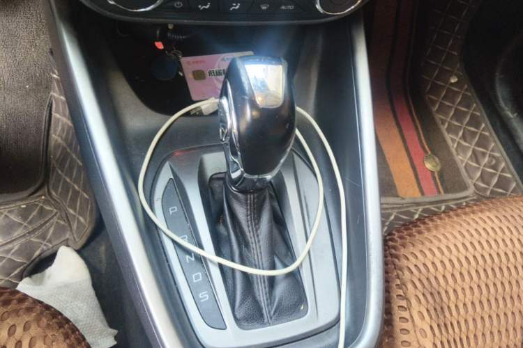 Used Ford Escort 2017 Happiness Edition 1.5L Automatic Fashion Version Gear Lever