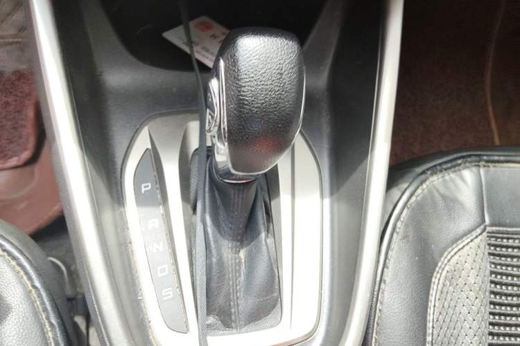 Used Ford Escort 2017 Revised Version 1.5L Automatic Comfort Edition Gear Lever