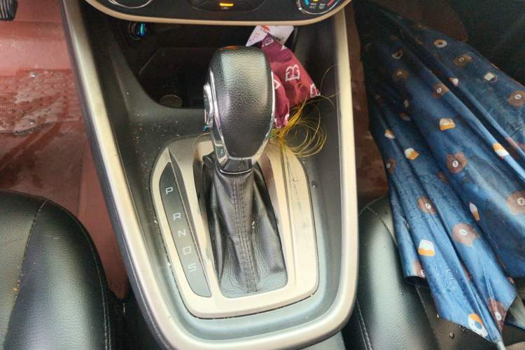 Used Ford Escort 2017 1.5L Automatic Comfort Model Gear Lever
