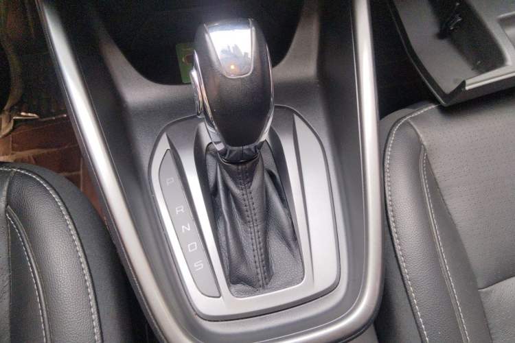 Used Ford Escort 2017 Happiness Edition 1.5L Automatic Fashion Version Gear Lever