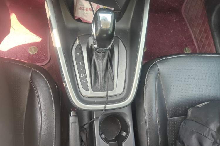 Used Ford Escort 2017 Happiness Edition 1.5L Automatic Fashion Version Gear Lever