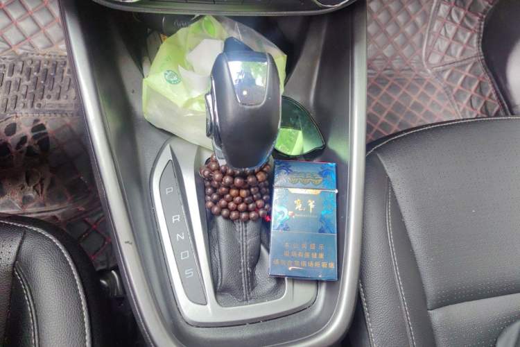 Used Ford Escort 2017 Happiness Edition 1.5L Automatic Fashion Version Gear Lever