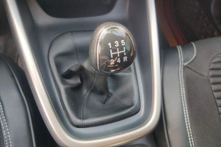 Used Ford Escort 2017 1.5L Manual Comfort Model Gear Lever
