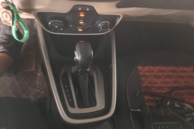 Used Ford Escort 2017 1.5L Automatic Comfort Model Gear Lever