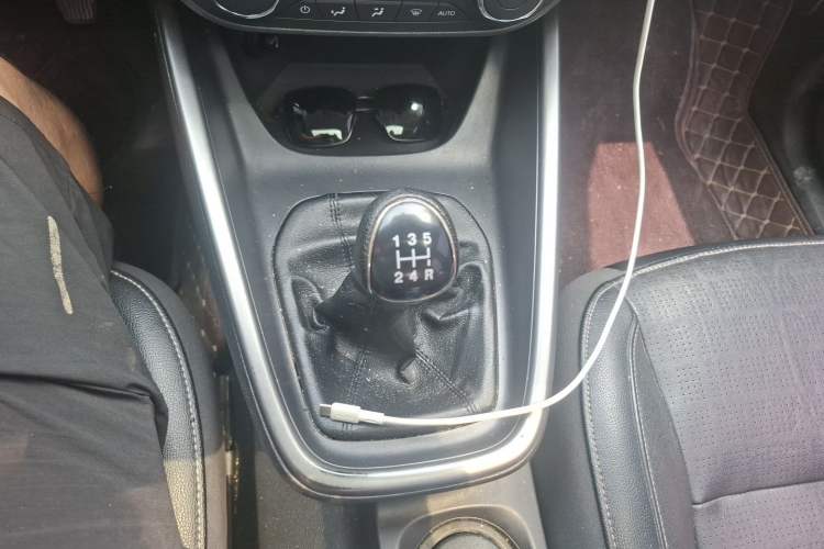 Used Ford Escort 2017 Happy Edition 1.5L Manual Fashion Model Gear Lever
