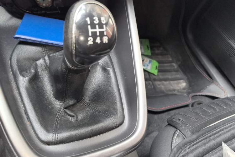 Used Ford Escort 2017 Happy Edition 1.5L Manual Fashion Model Gear Lever
