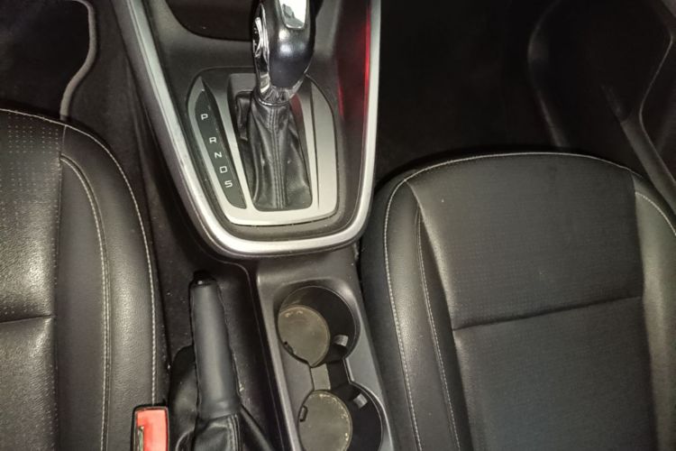 Used Ford Escort 2017 Happiness Edition 1.5L Automatic Fashion Version Gear Lever