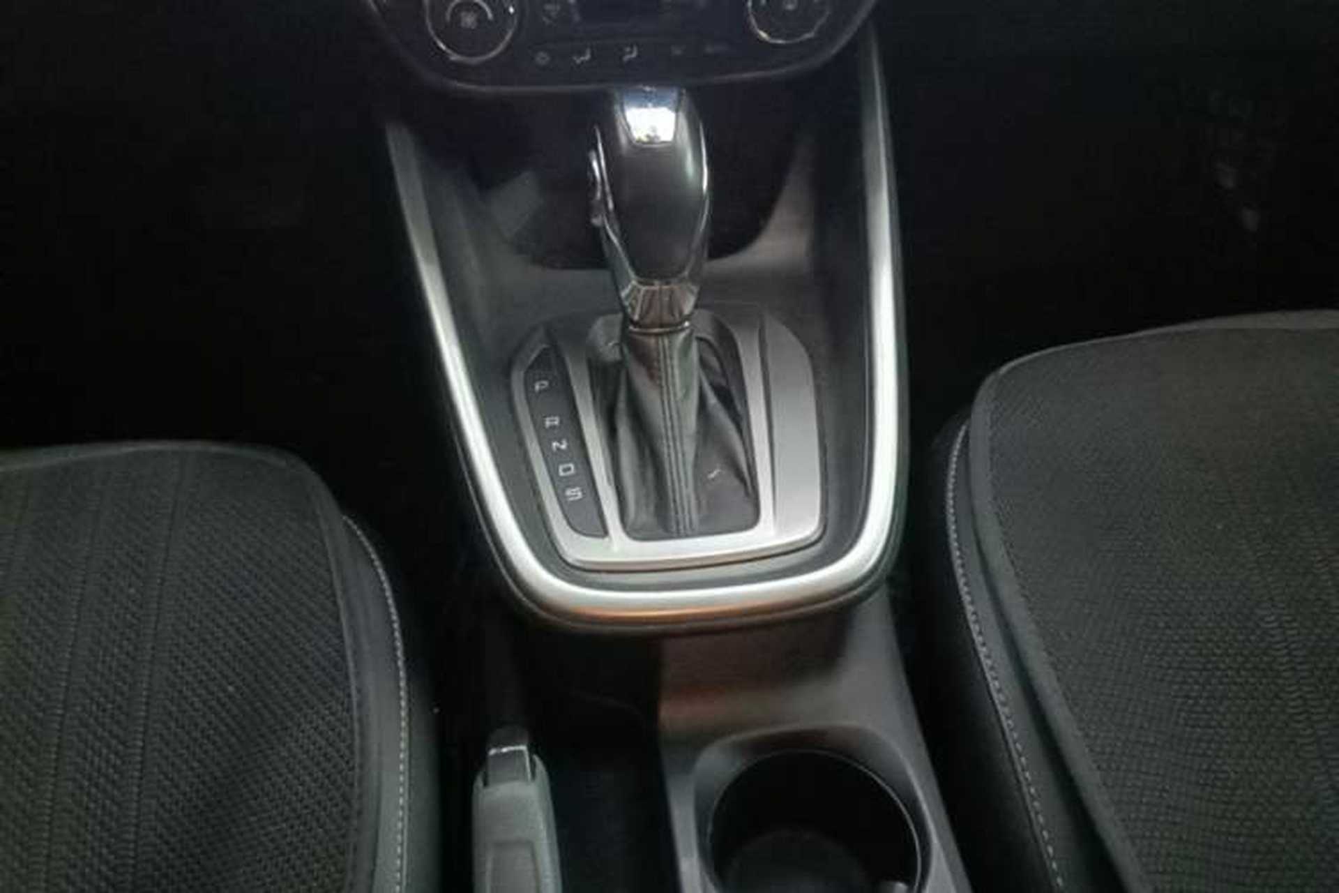 Used Ford Escort 2017 Happiness Edition 1.5L Automatic Fashion Version Gear Lever