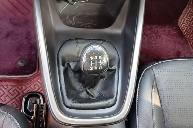 Used Ford Escort 2017 Happy Edition 1.5L Manual Fashion Model Gear Lever