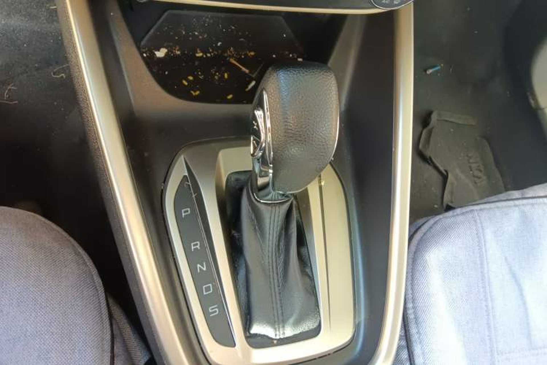Used Ford Escort 2017 Revised Version 1.5L Automatic Comfort Edition Gear Lever