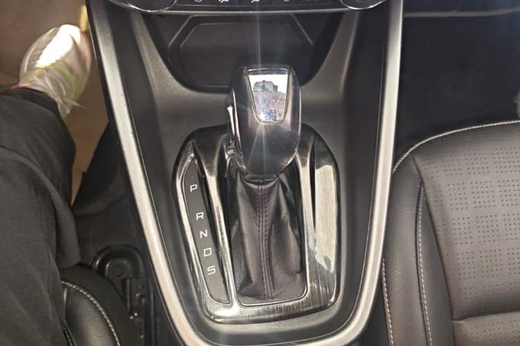 Used Ford Escort 2017 Happiness Edition 1.5L Automatic Fashion Version Gear Lever