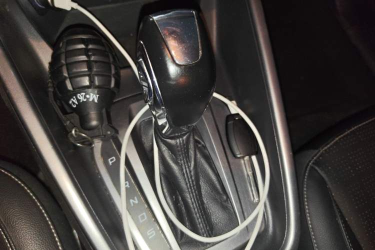 Used Ford Escort 2017 Happiness Edition 1.5L Automatic Fashion Version Gear Lever