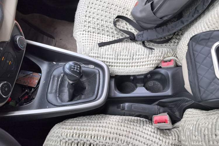 Used Ford Escort 2017 1.5L Manual Comfort Model Gear Lever