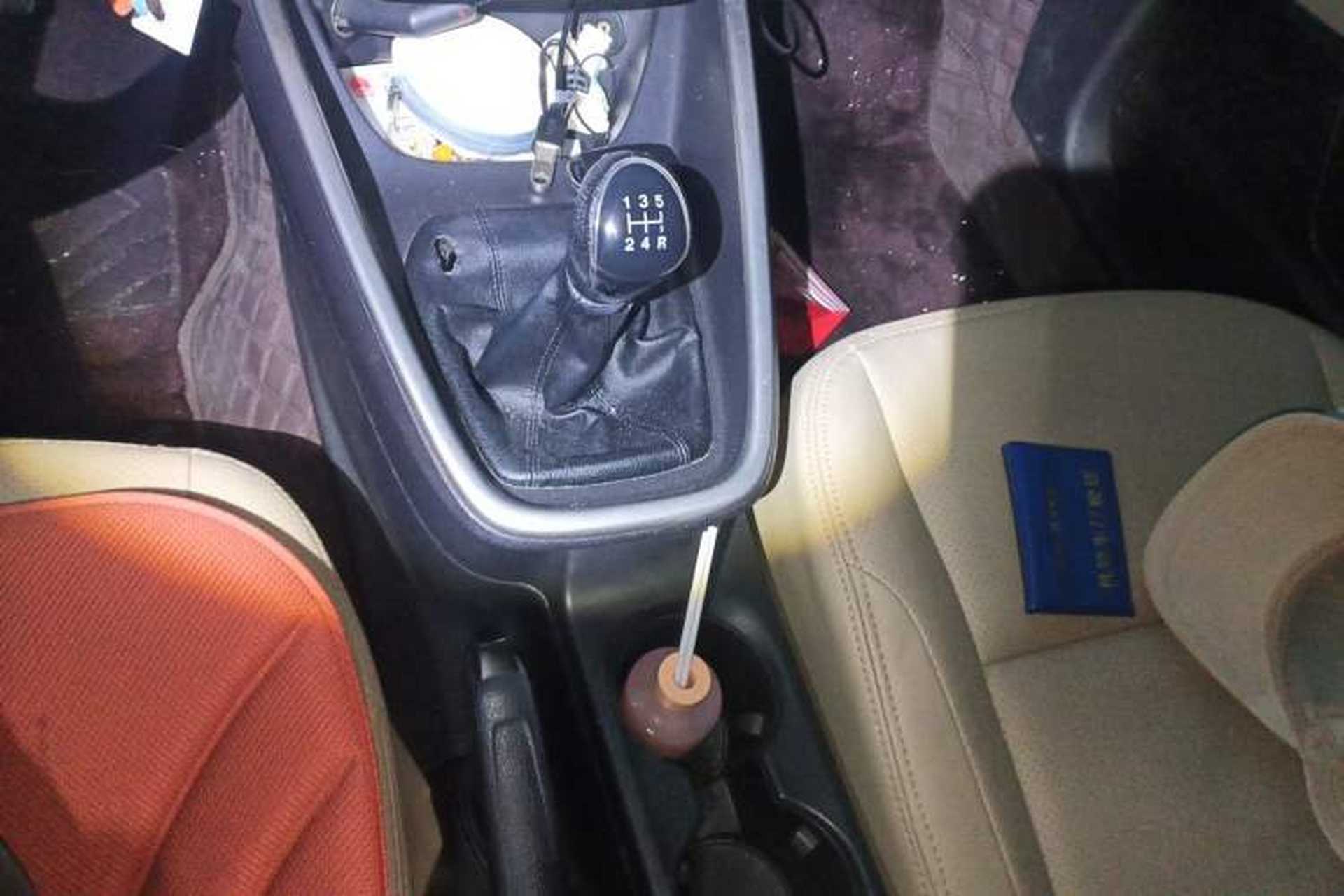 Used Ford Escort 2017 Revised Version 1.5L Manual Comfort Edition Gear Lever