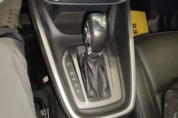 Used Ford Escort 2017 Happiness Edition 1.5L Automatic Fashion Version Gear Lever