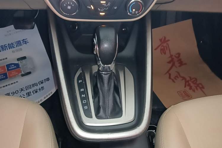Used Ford Escort 2017 Revised Version 1.5L Automatic Comfort Edition Gear Lever