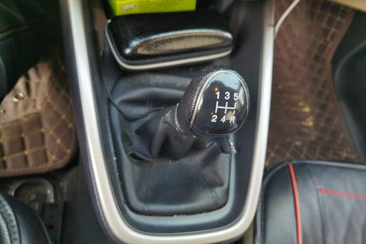 Used Ford Escort 2017 Revised Version 1.5L Manual Comfort Edition Gear Lever