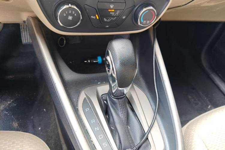 Used Ford Escort 2017 1.5L Automatic Comfort Model Gear Lever