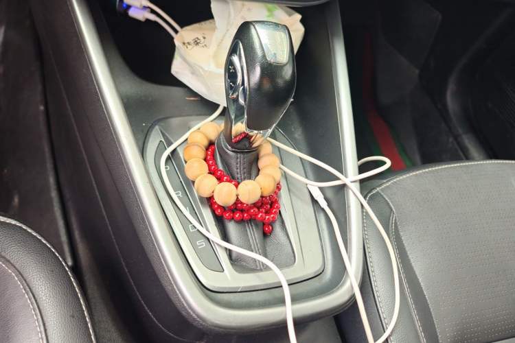 Used Ford Escort 2017 Happiness Edition 1.5L Automatic Fashion Version Gear Lever