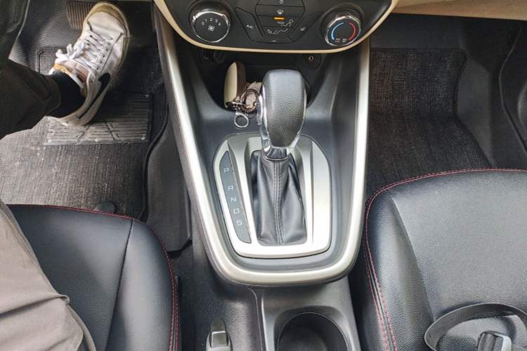 Used Ford Escort 2017 Revised Version 1.5L Automatic Comfort Edition Gear Lever