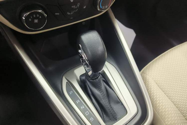Used Ford Escort 2017 Revised Version 1.5L Automatic Comfort Edition Gear Lever