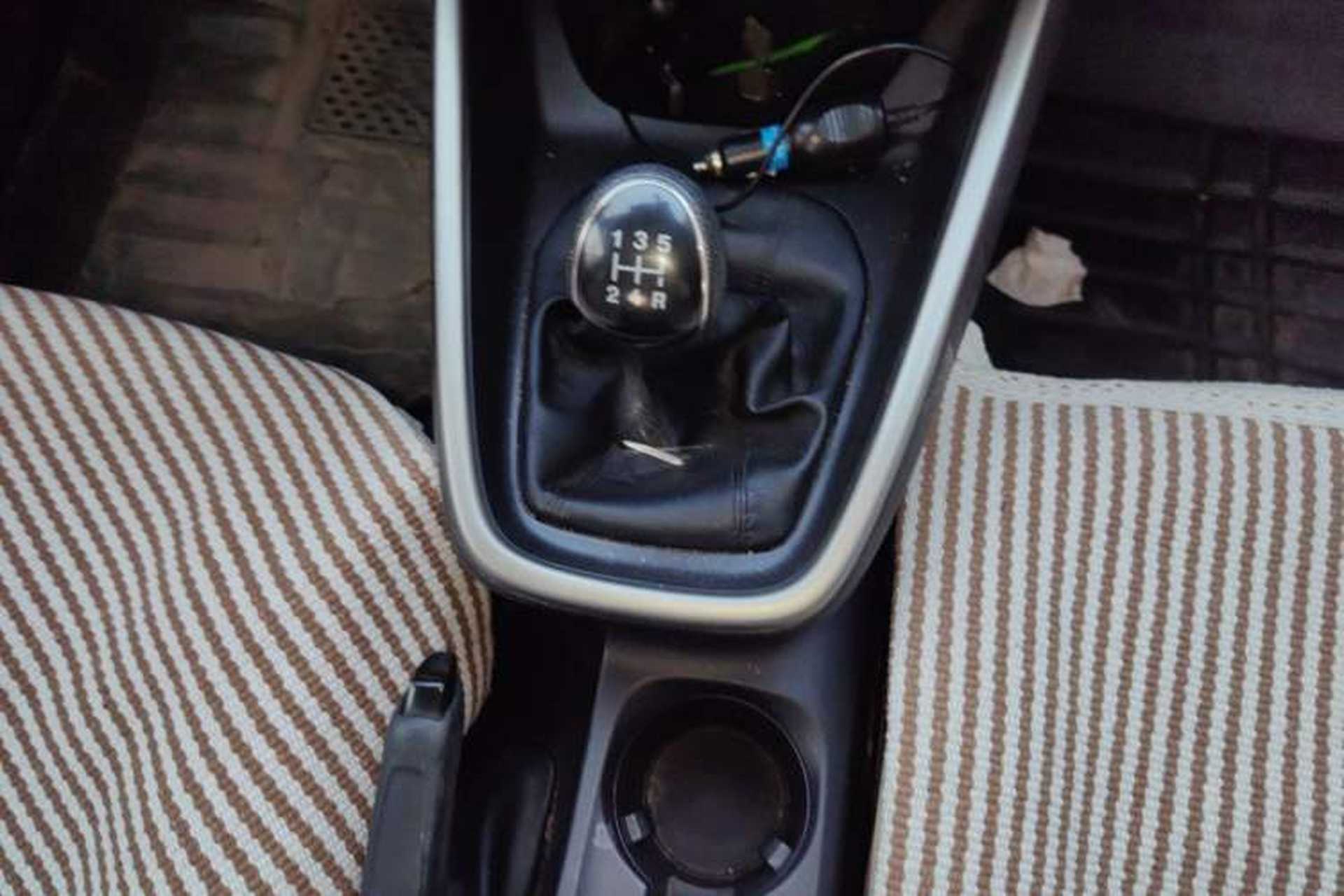 Used Ford Escort 2017 Revised Version 1.5L Manual Comfort Edition Gear Lever