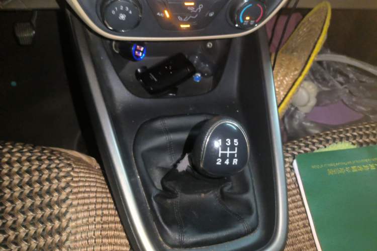 Used Ford Escort 2017 1.5L Manual Comfort Model Gear Lever