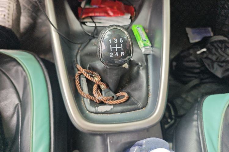 Used Ford Escort 2017 1.5L Manual Comfort Model Gear Lever