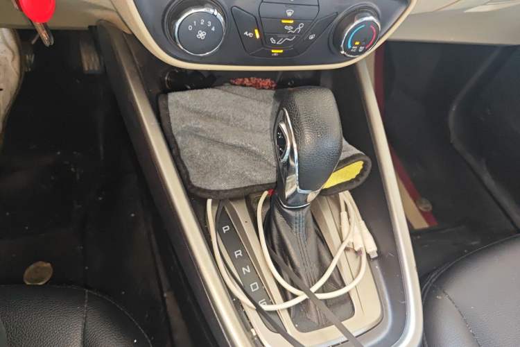 Used Ford Escort 2017 Revised Version 1.5L Automatic Comfort Edition Gear Lever
