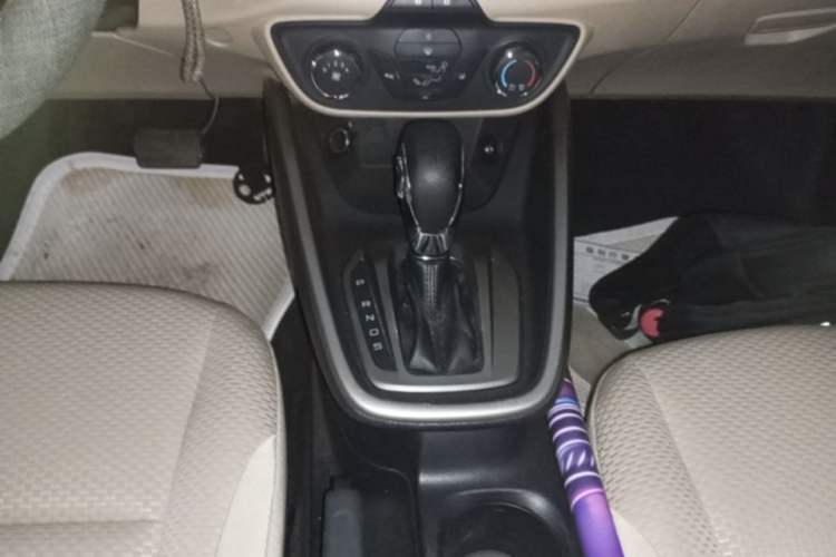 Used Ford Escort 2017 1.5L Automatic Comfort Model Gear Lever