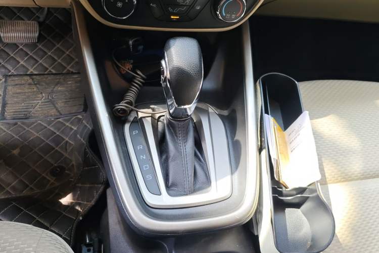 Used Ford Escort 2017 1.5L Automatic Comfort Model Gear Lever