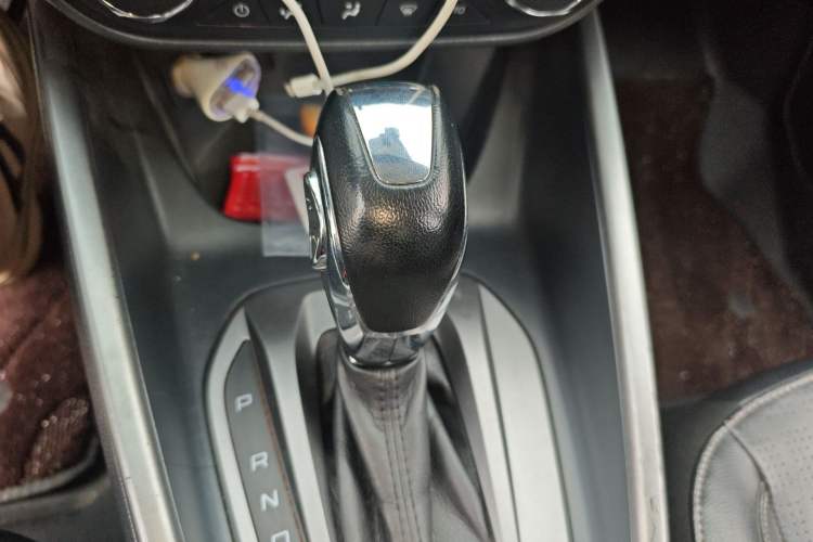 Used Ford Escort 2017 Happiness Edition 1.5L Automatic Fashion Version Gear Lever