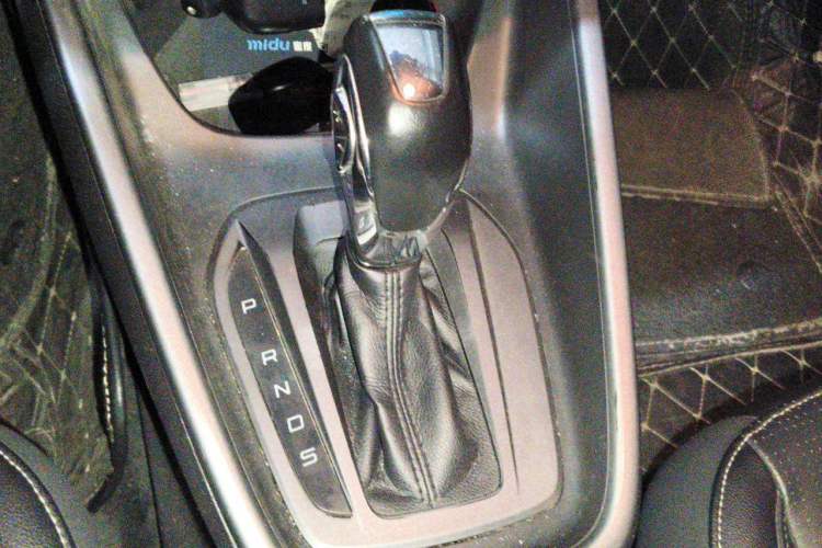 Used Ford Escort 2017 Happiness Edition 1.5L Automatic Fashion Version Gear Lever