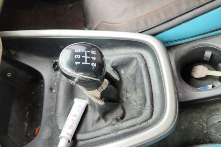 Used Ford Escort 2017 1.5L Manual Comfort Model Gear Lever