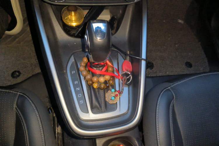 Used Ford Escort 2017 Happiness Edition 1.5L Automatic Fashion Version Gear Lever