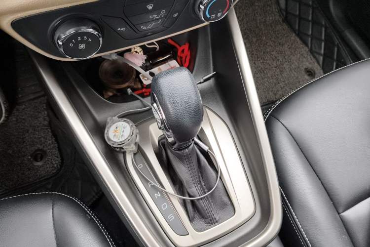 Used Ford Escort 2017 1.5L Automatic Comfort Model Gear Lever
