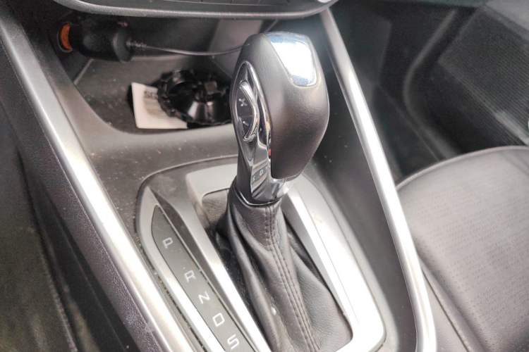 Used Ford Escort 2017 Happiness Edition 1.5L Automatic Fashion Version Gear Lever